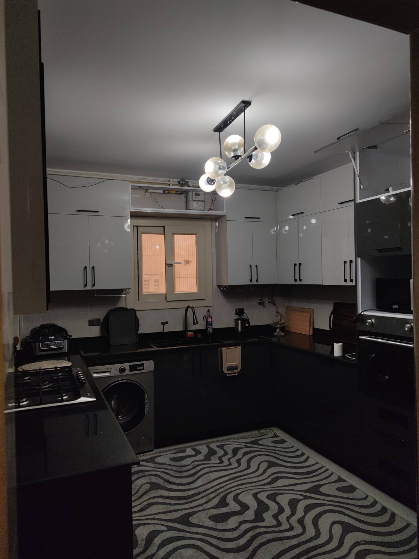Luxury Designer Apartment — photo 3